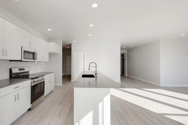 $464,990 | 751 Strike Eagle Street, Mountain Home, ID 83647