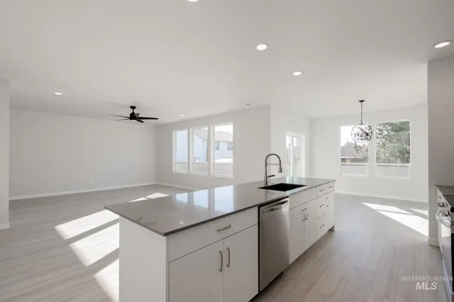 $464,990 | 751 Strike Eagle Street, Mountain Home, ID 83647