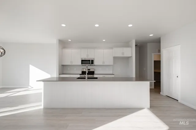 $464,990 | 751 Strike Eagle Street, Mountain Home, ID 83647