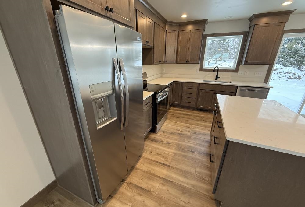 709 Robin Street New London, WI 54961 - Photo 8 of 33