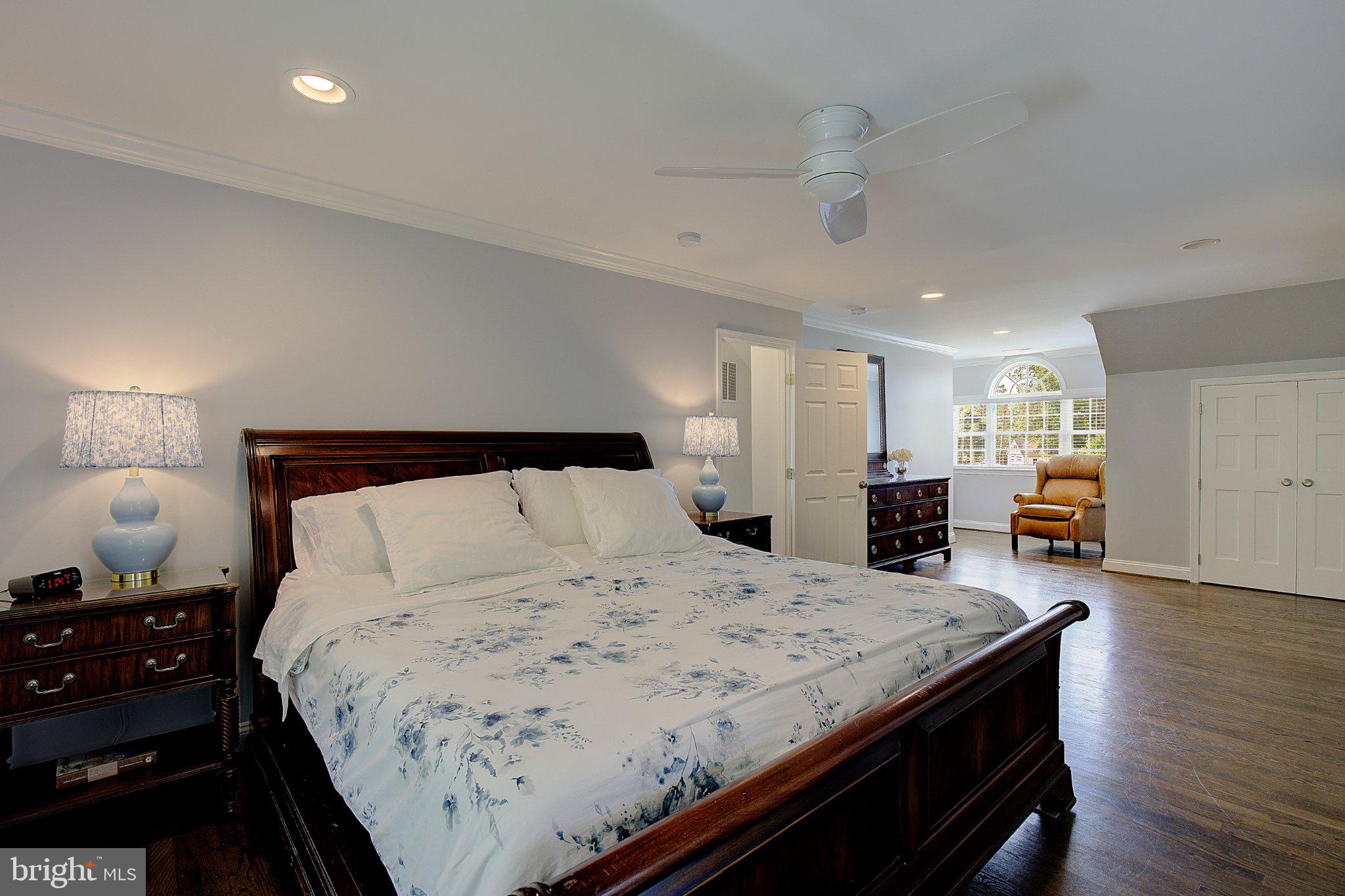 980 Apple Lane Solomons, MD 20629 - Photo 26 of 82 Spacious master bedroom suite on upper level.