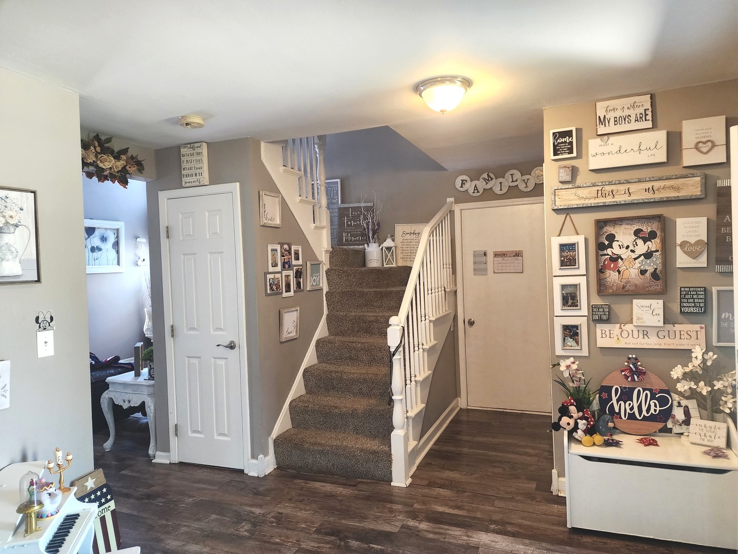 54 Sandhurst Road Mundelein, IL 60060 - Photo 6 of 22
