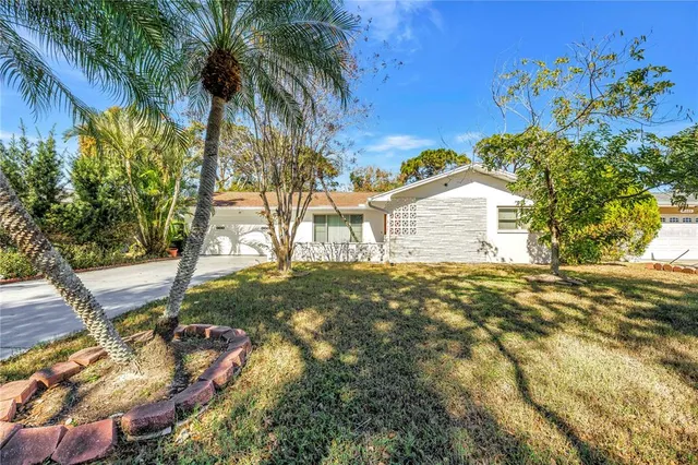 $325,000 | 11343 87th Avenue, Seminole, FL 33772