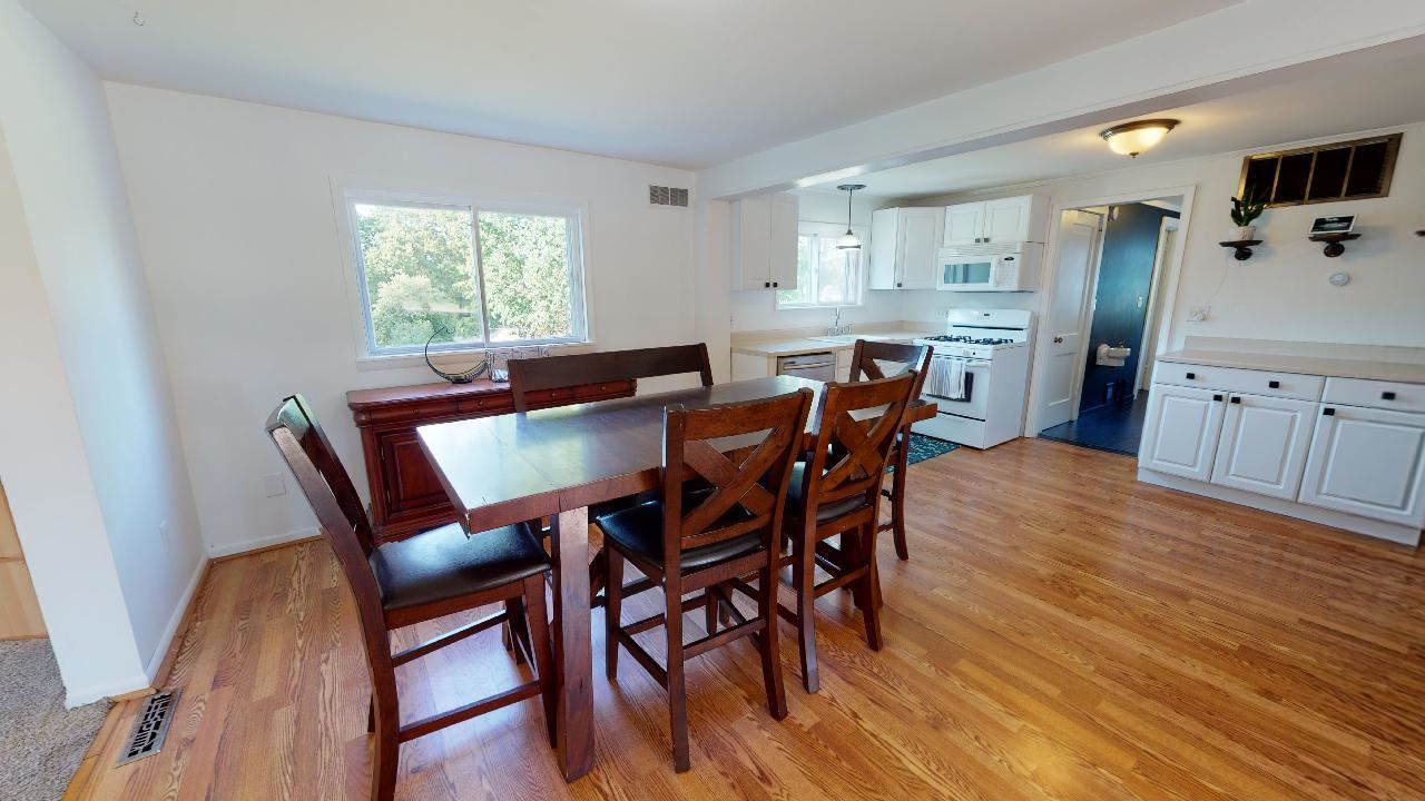 964 West Deerfield Road Mount Pleasant, MI 48858 - Photo 7 of 34 1888587-6.JPG