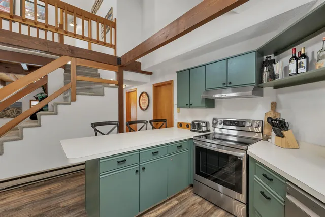 $469,900 | 4 Bear Village Road, Bartlett, NH 03812