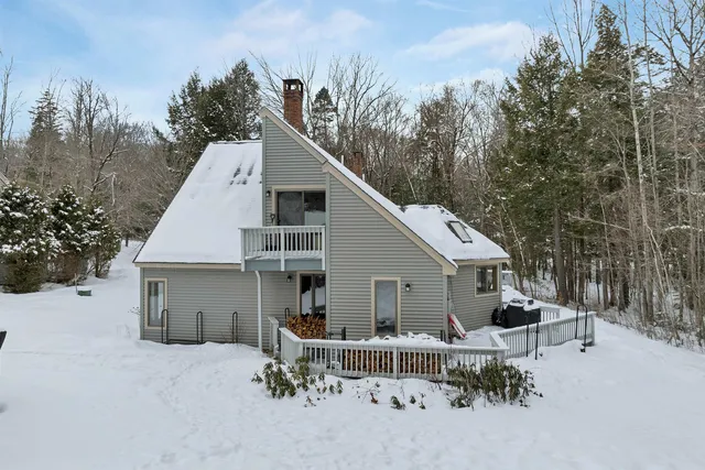 $469,900 | 4 Bear Village Road, Bartlett, NH 03812