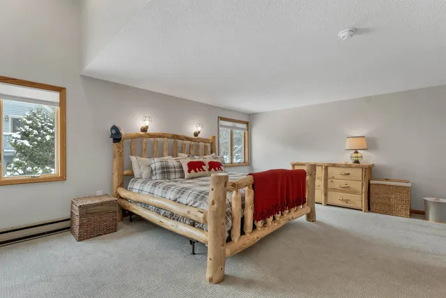 $469,900 | 4 Bear Village Road, Bartlett, NH 03812