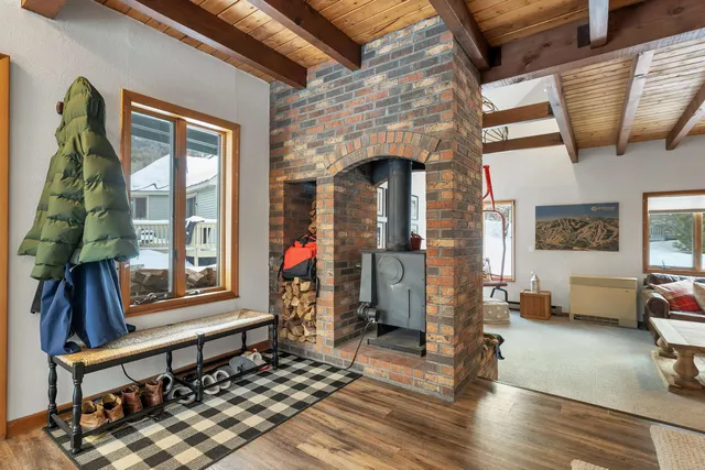 $469,900 | 4 Bear Village Road, Bartlett, NH 03812