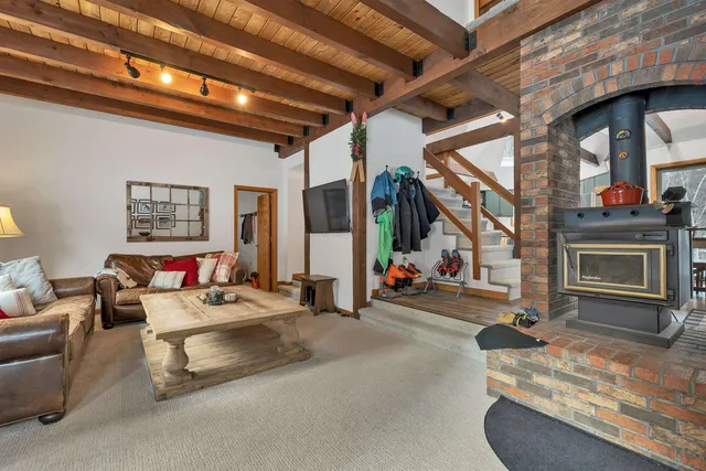 $469,900 | 4 Bear Village Road, Bartlett, NH 03812