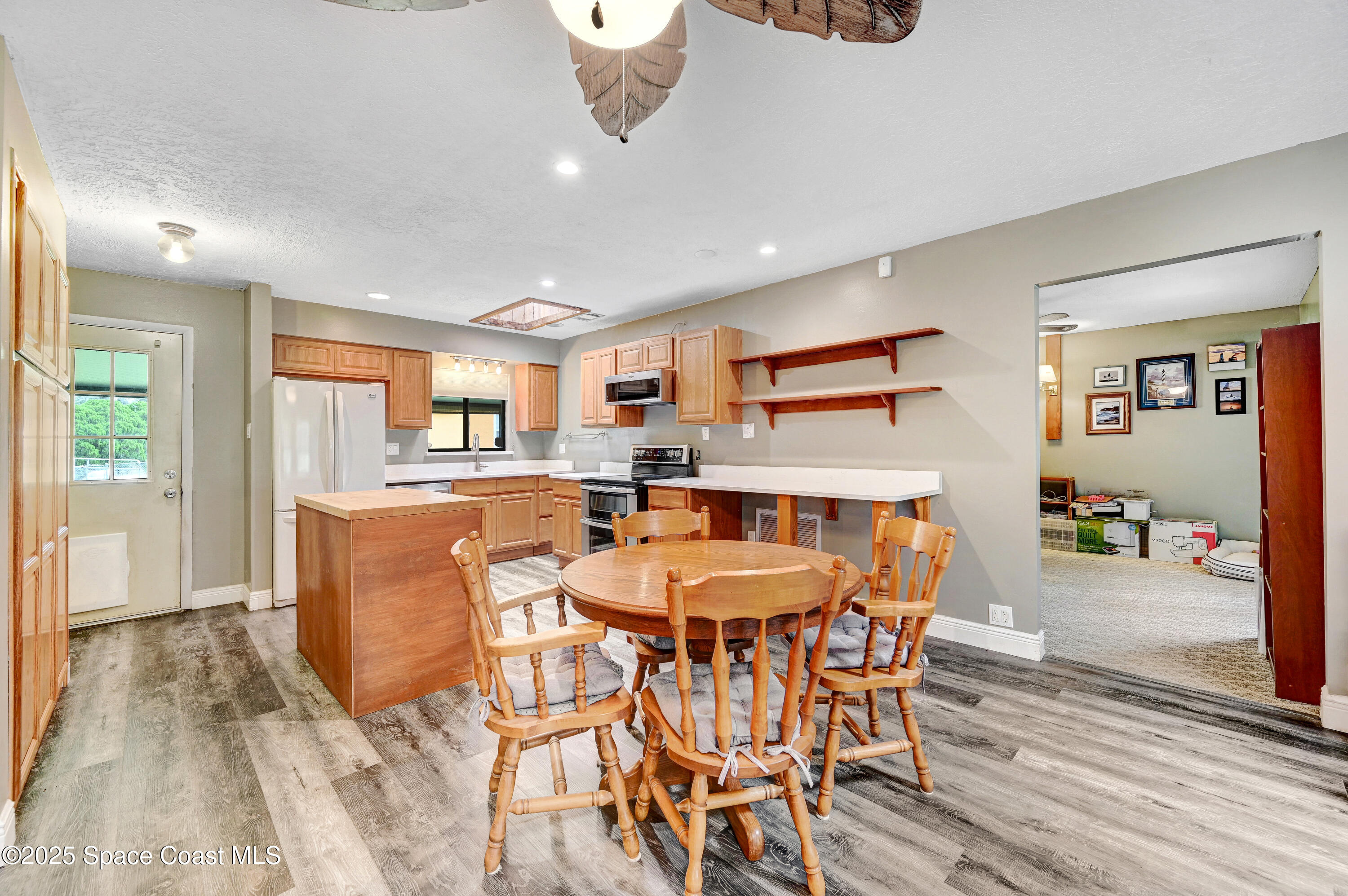 1078 Grapefruit Road Southeast Palm Bay, FL 32909 - Photo 10 of 36 DSC_0810