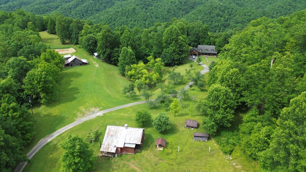 639 Dream Farm Road Birchleaf, VA 24220 - Photo 1 of 75 Gallery Image 1