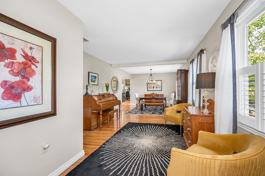 389 Marbleridge Road North Andover, MA 01845 - Photo 4 of 35