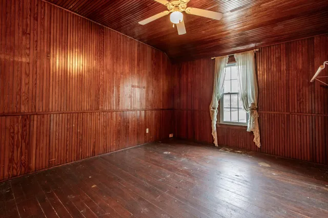 $210,000 | 22485 391st Avenue, Lanesboro, MN 55949