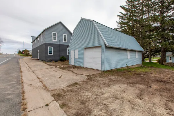 $210,000 | 22485 391st Avenue, Lanesboro, MN 55949