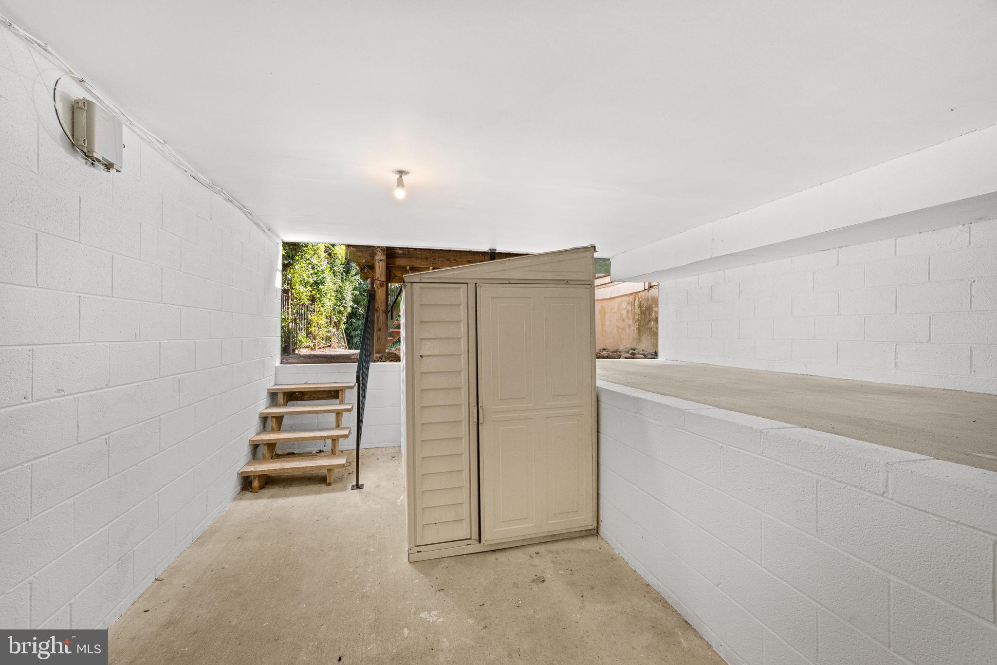 3762 W Street Northwest Washington, DC 20007 - Photo 36 of 41 a view of closet area