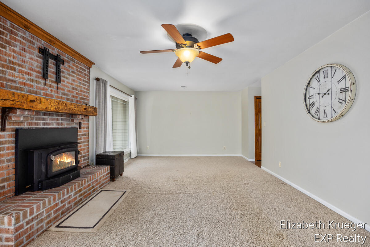 4365 Chappel Street Wayland, MI 49348 - Photo 8 of 34 1644-East-David_007
