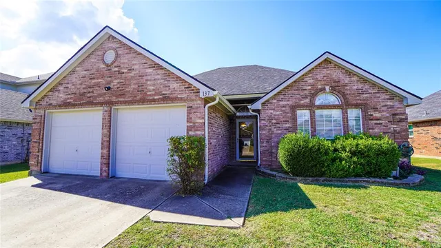 $2,000 | 137 Magnolia Lane, Rockwall, TX 75032