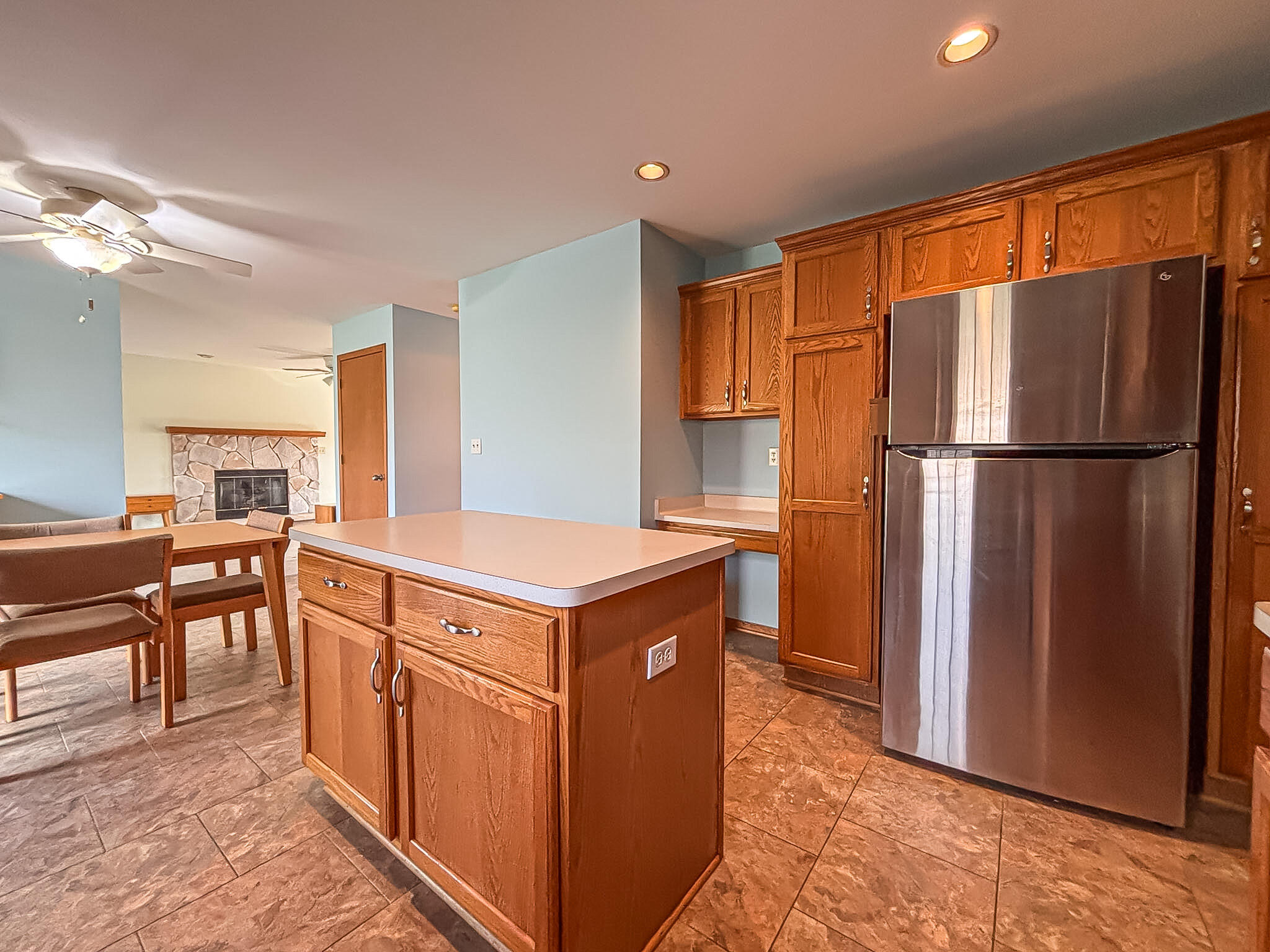 5900 Randal Lane Caledonia, WI 53402 - Photo 12 of 37 Kitchen