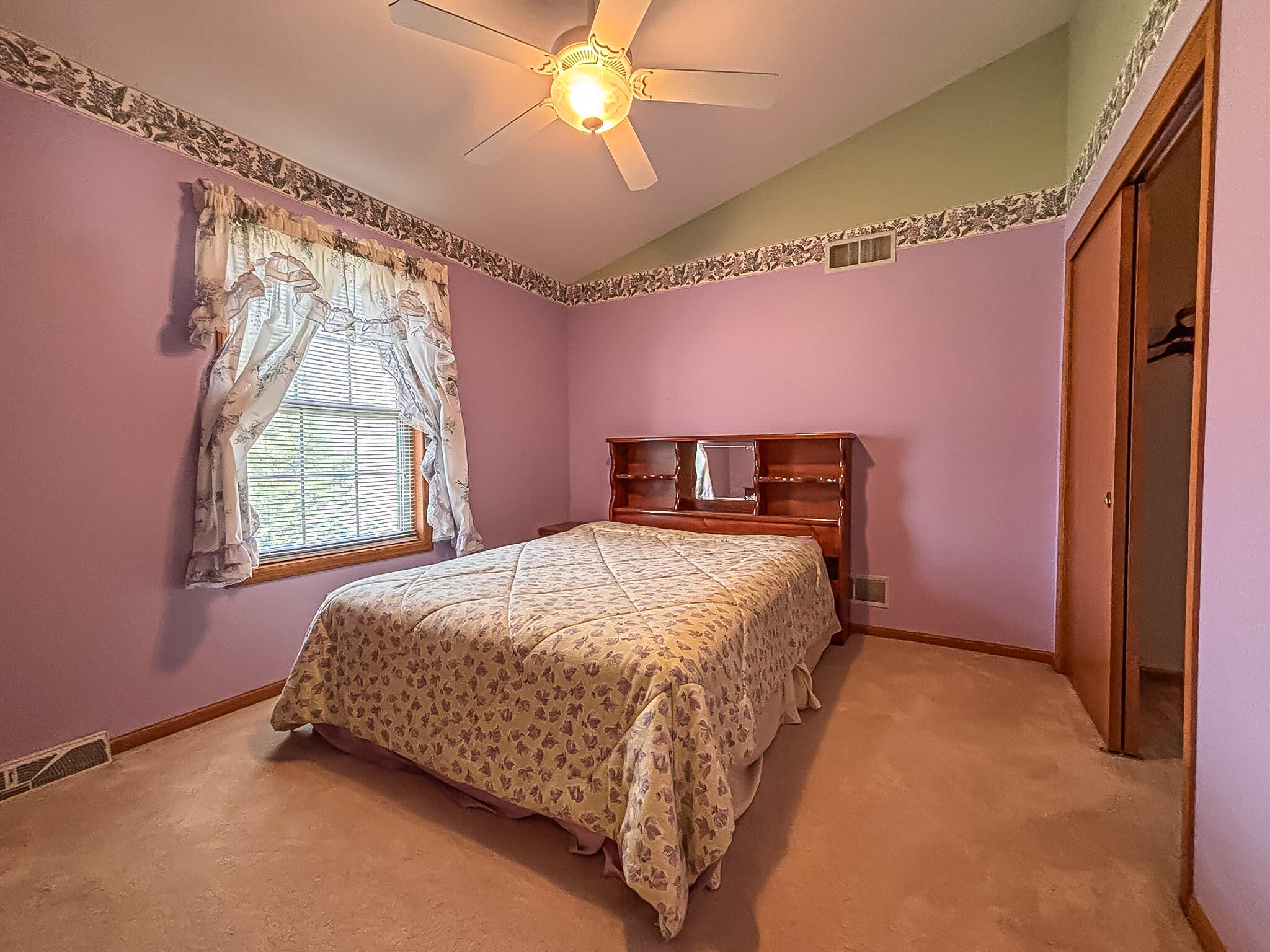 5900 Randal Lane Caledonia, WI 53402 - Photo 21 of 37 Bedroom 2