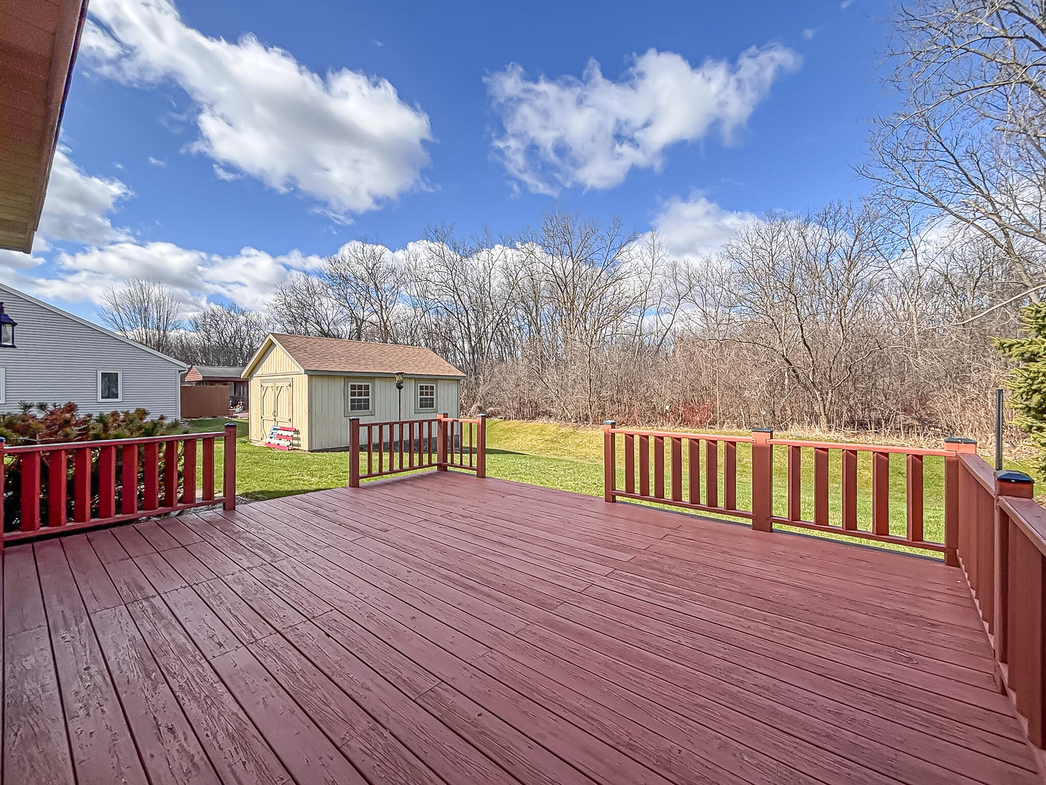 5900 Randal Lane Caledonia, WI 53402 - Photo 30 of 37 Deck
