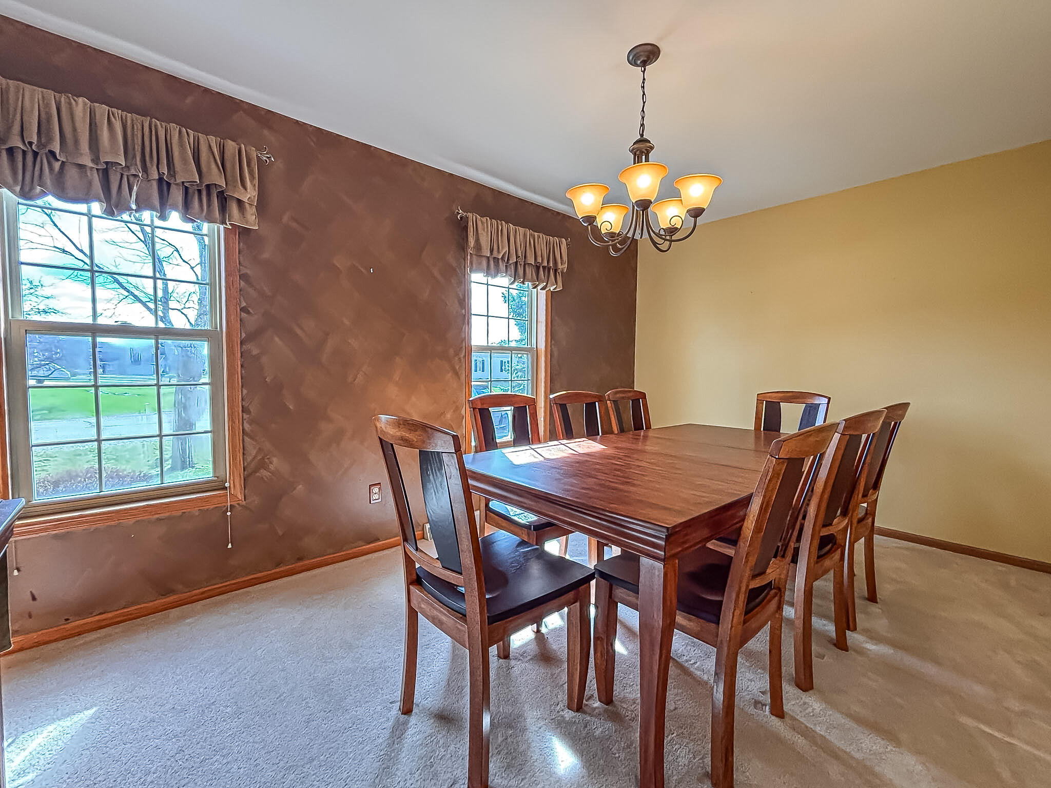 5900 Randal Lane Caledonia, WI 53402 - Photo 3 of 37 Dining Room