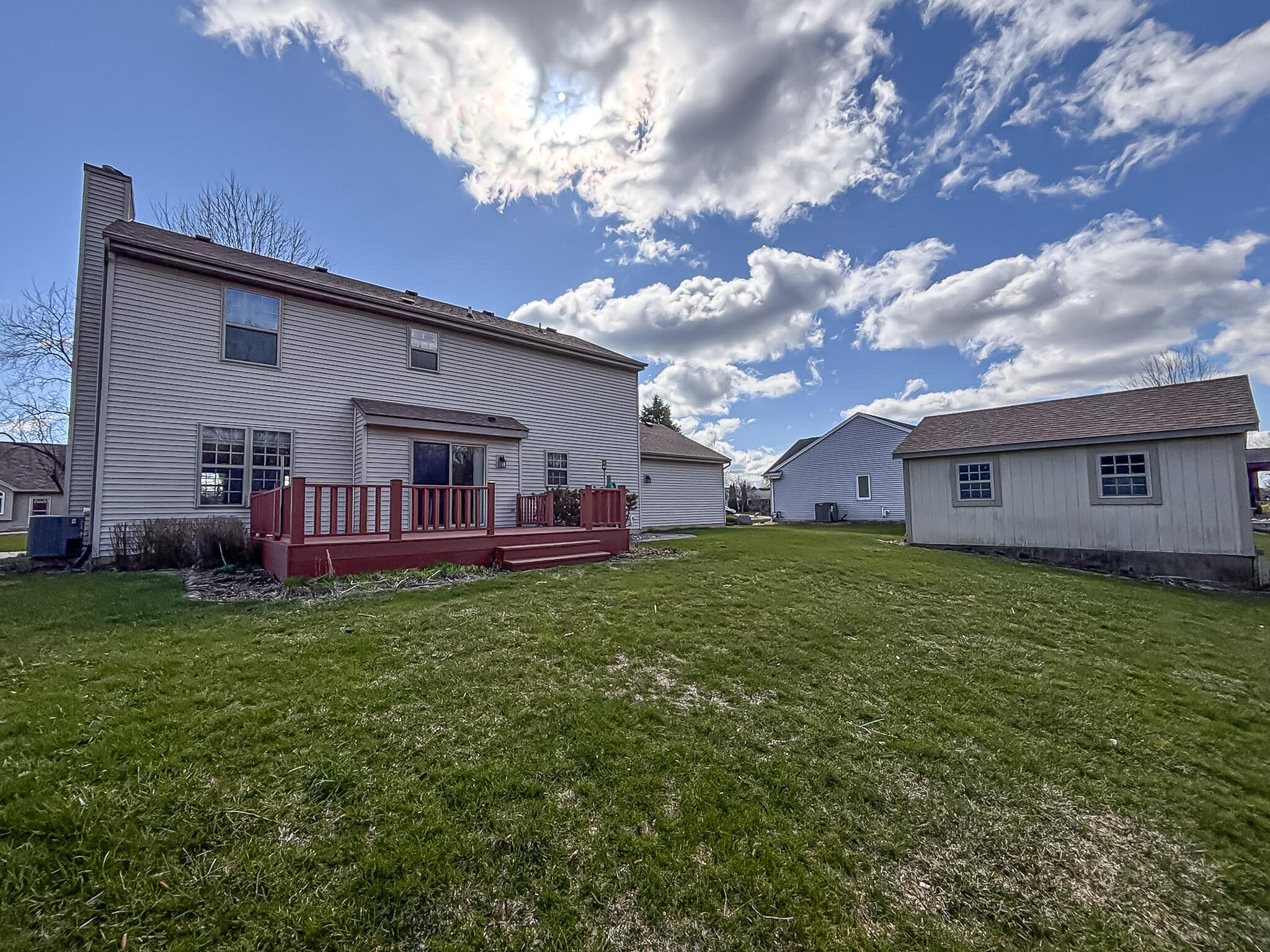 5900 Randal Lane Caledonia, WI 53402 - Photo 34 of 37 Exterior