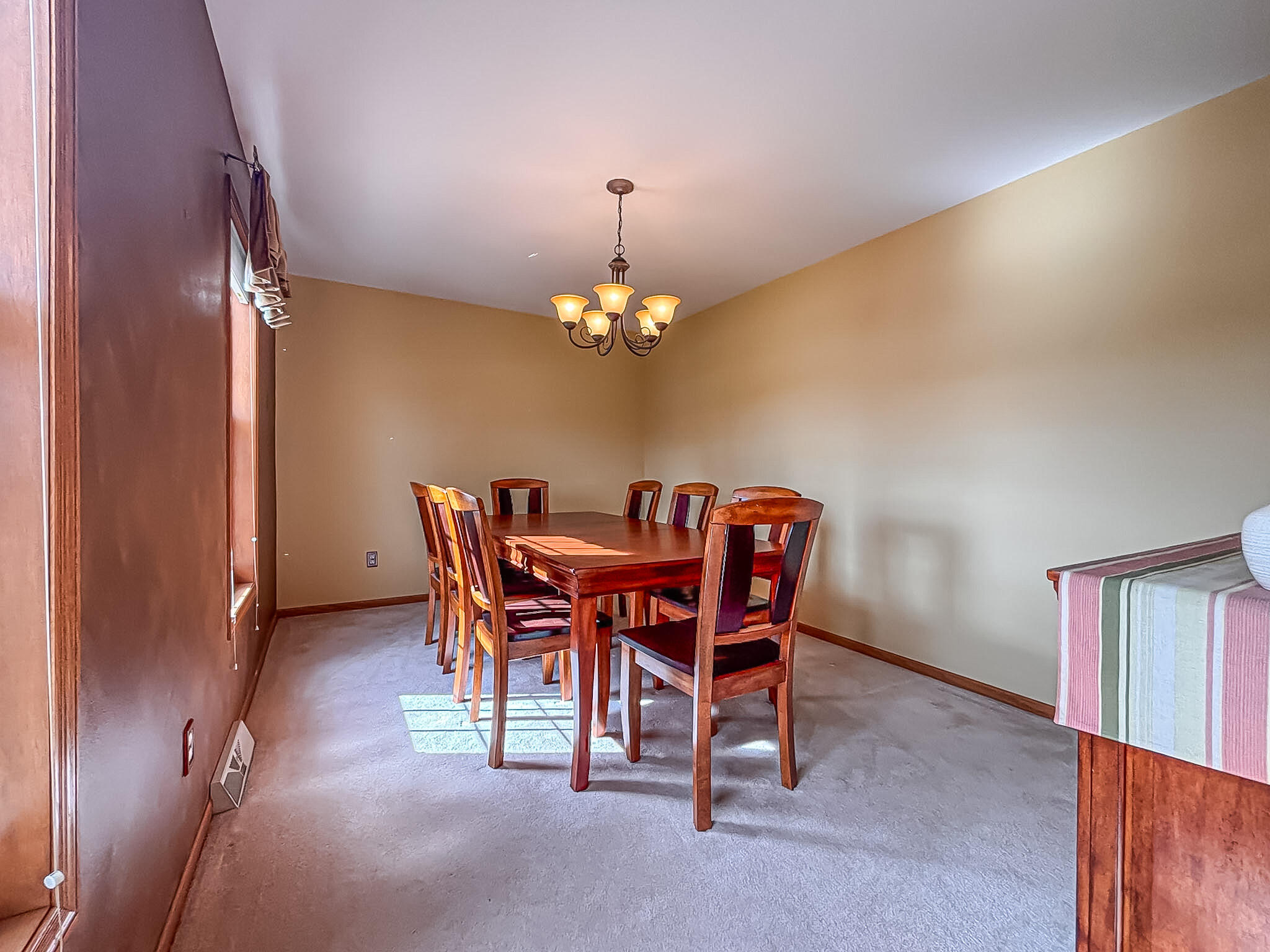 5900 Randal Lane Caledonia, WI 53402 - Photo 4 of 37 Dining Room