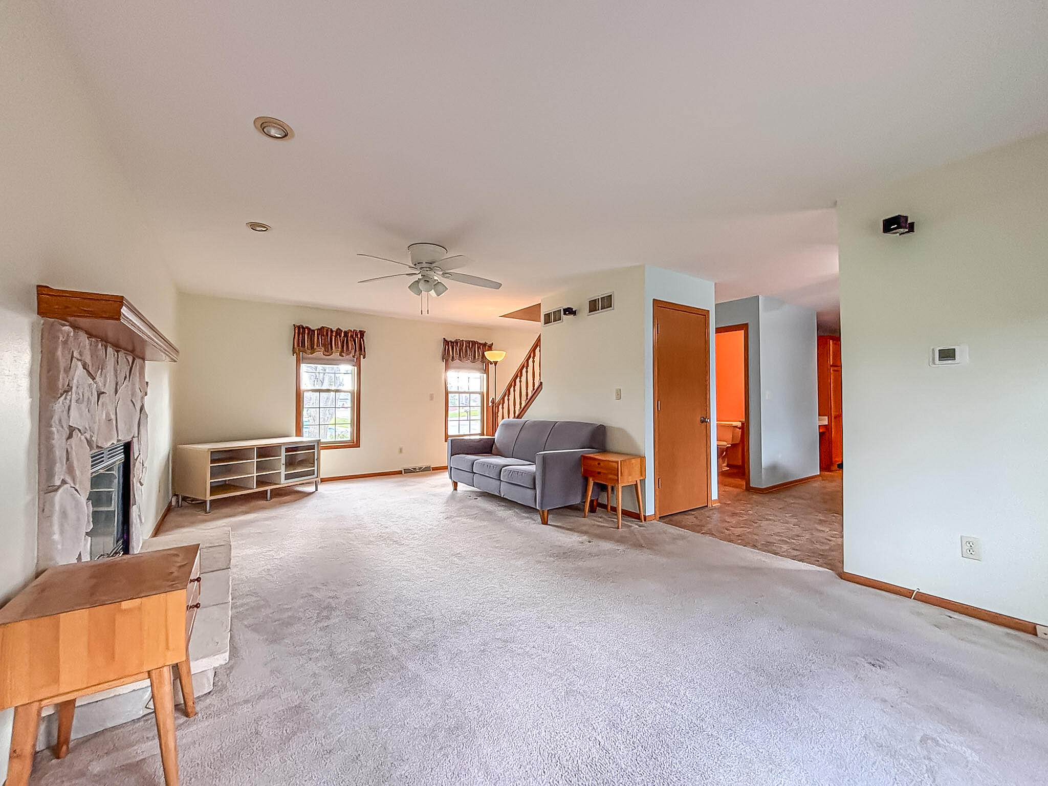 5900 Randal Lane Caledonia, WI 53402 - Photo 5 of 37 Great Room