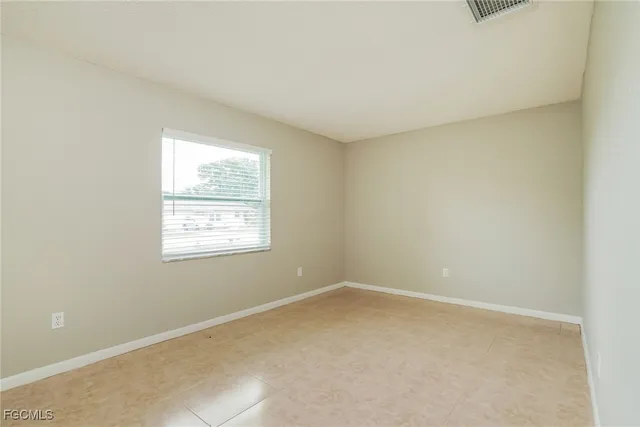 $2,345 | 19058 Flamingo Road, Fort Myers, FL 33967