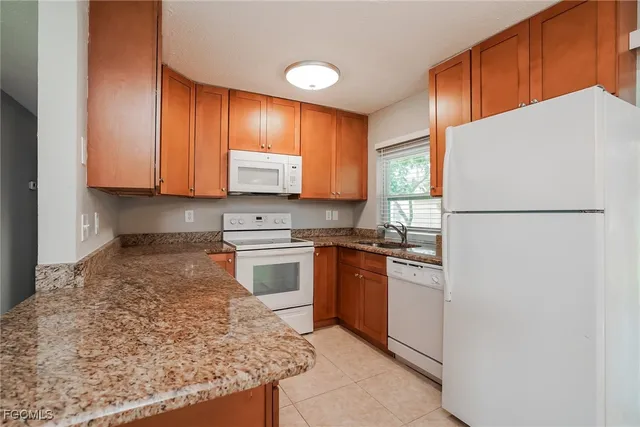 $2,345 | 19058 Flamingo Road, Fort Myers, FL 33967