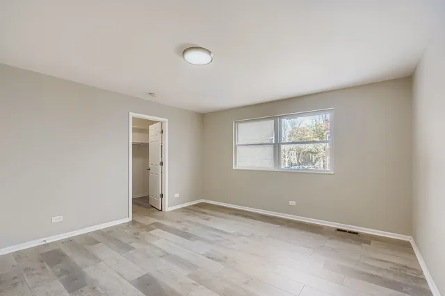 $1,950 | 8001 South Essex Avenue, Unit 1, Chicago, IL 60617