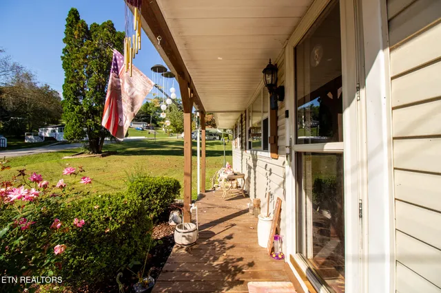 $265,900 | 212 Reba Avenue, Harriman, TN 37748