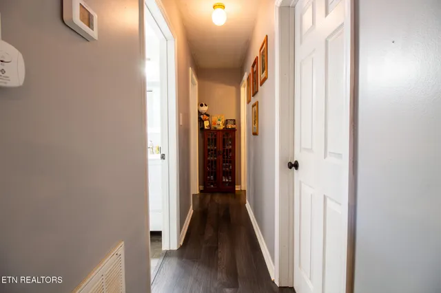 $265,900 | 212 Reba Avenue, Harriman, TN 37748