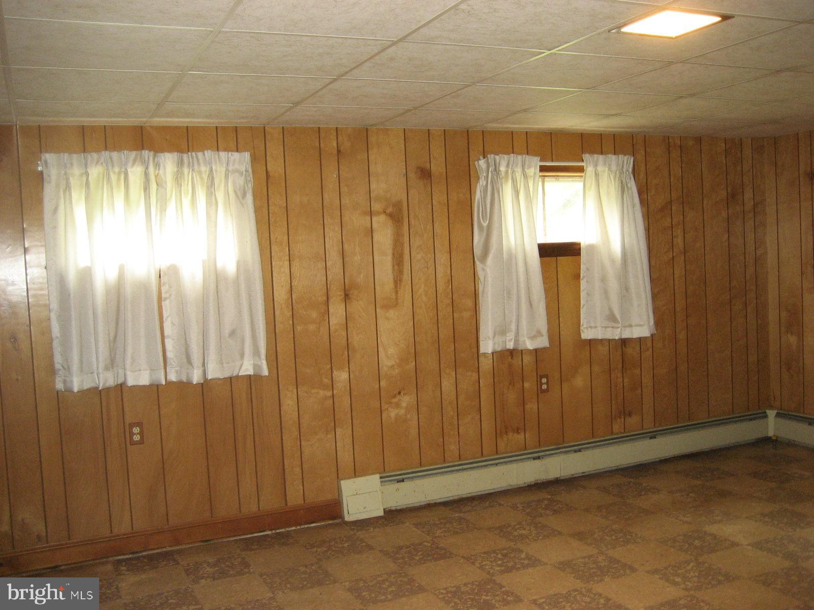 2459 Frogtown Road Bluemont, VA 20135 - Photo 32 of 56 Family Room