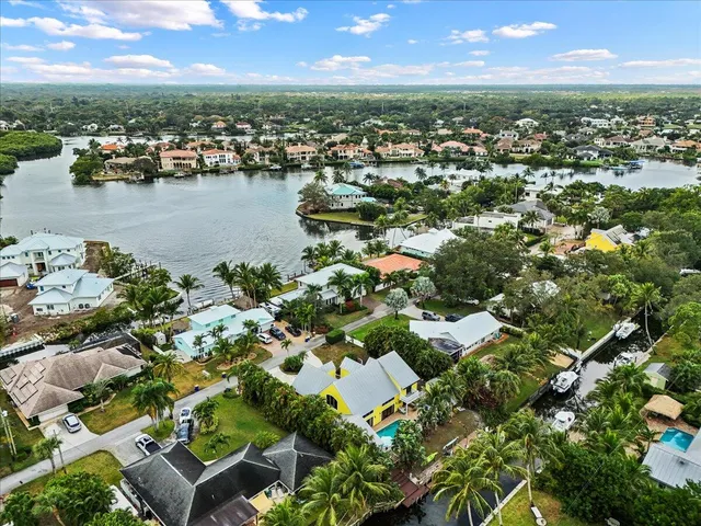 $1,999,999 | 9363 Southeast Cove Point Street, Tequesta, FL 33469