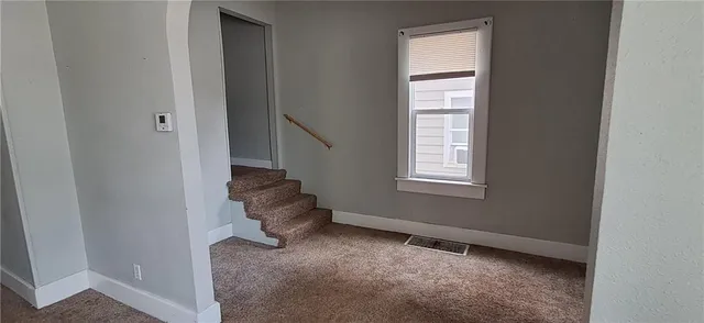 $1,350 | 304 Alabama Street, St. Joseph, MO 64504