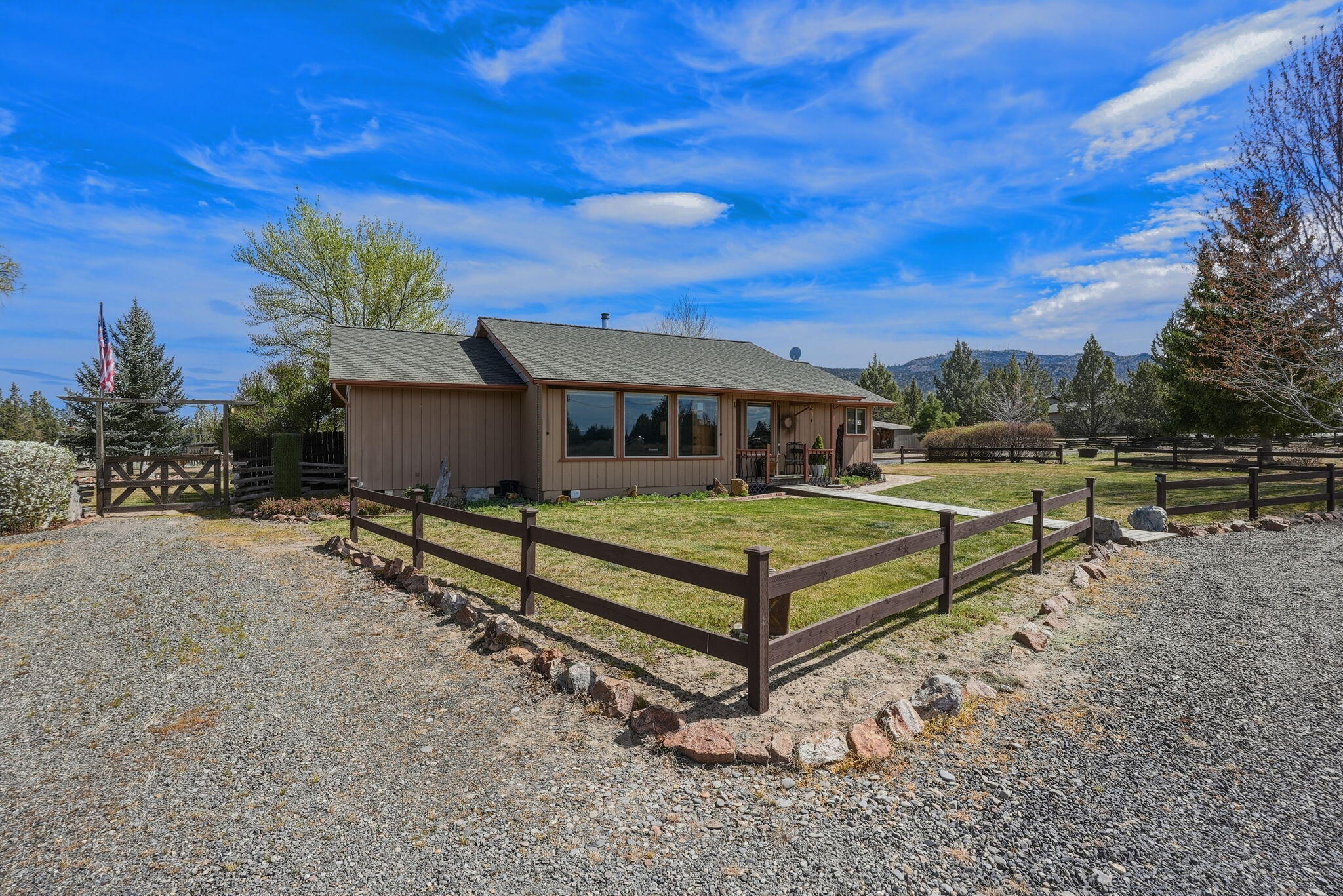 7950 Southwest Copley Road Powell Butte, OR 97753 - Photo 41 of 56 4-web-or-mls-Riley_Visuals_004