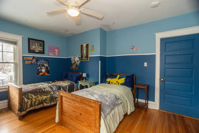 $749,000 | 415 North Harvey Avenue, Oak Park, IL 60302