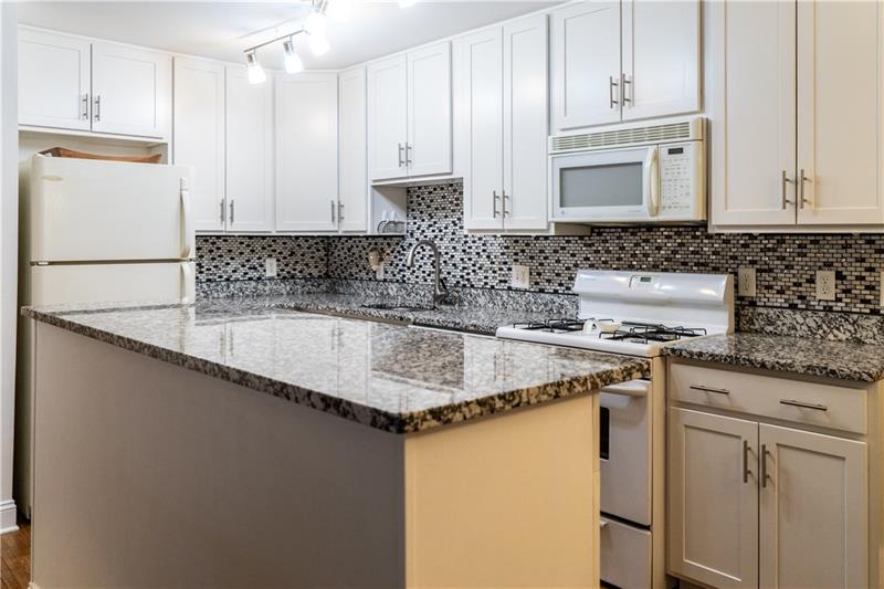 1505 Kenzie Road Pittsburgh, PA 15205 - Photo 6 of 25 Gallery Image 6