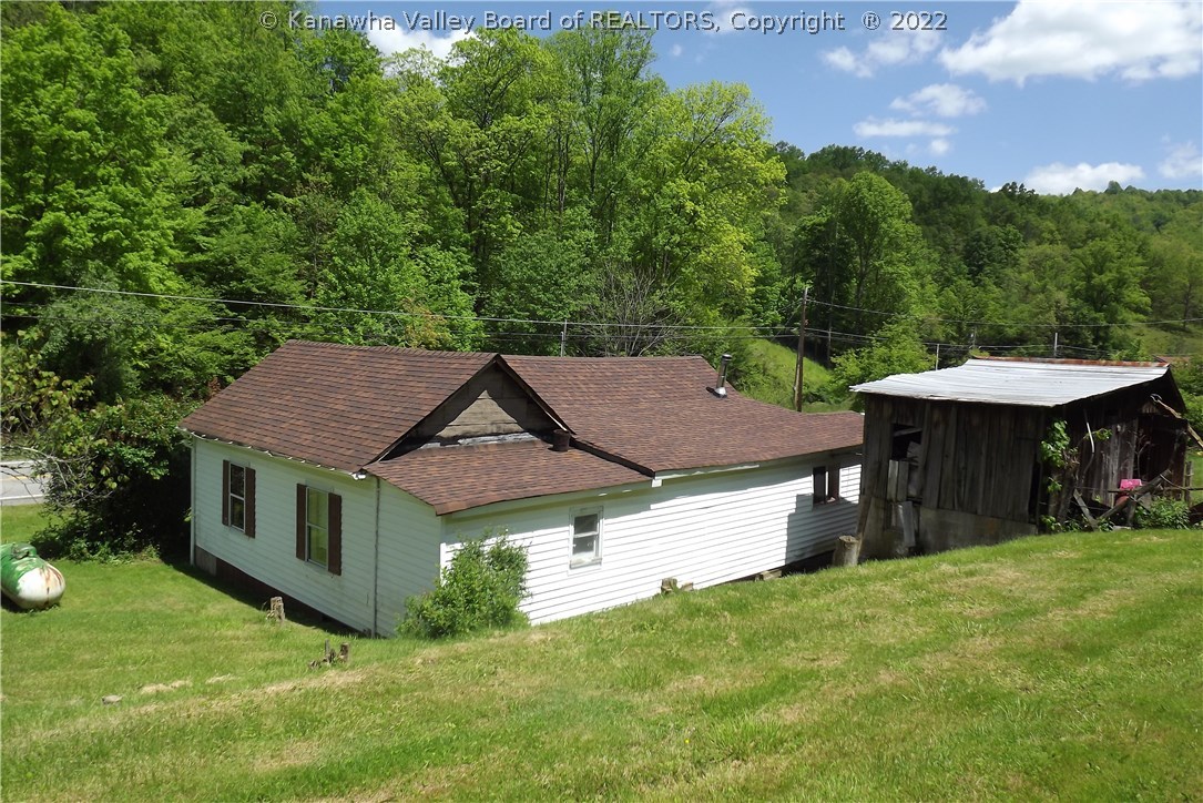 2604 Old Turnpike Road Sutton, WV 26601 - Photo 9 of 11 Gallery Image 9
