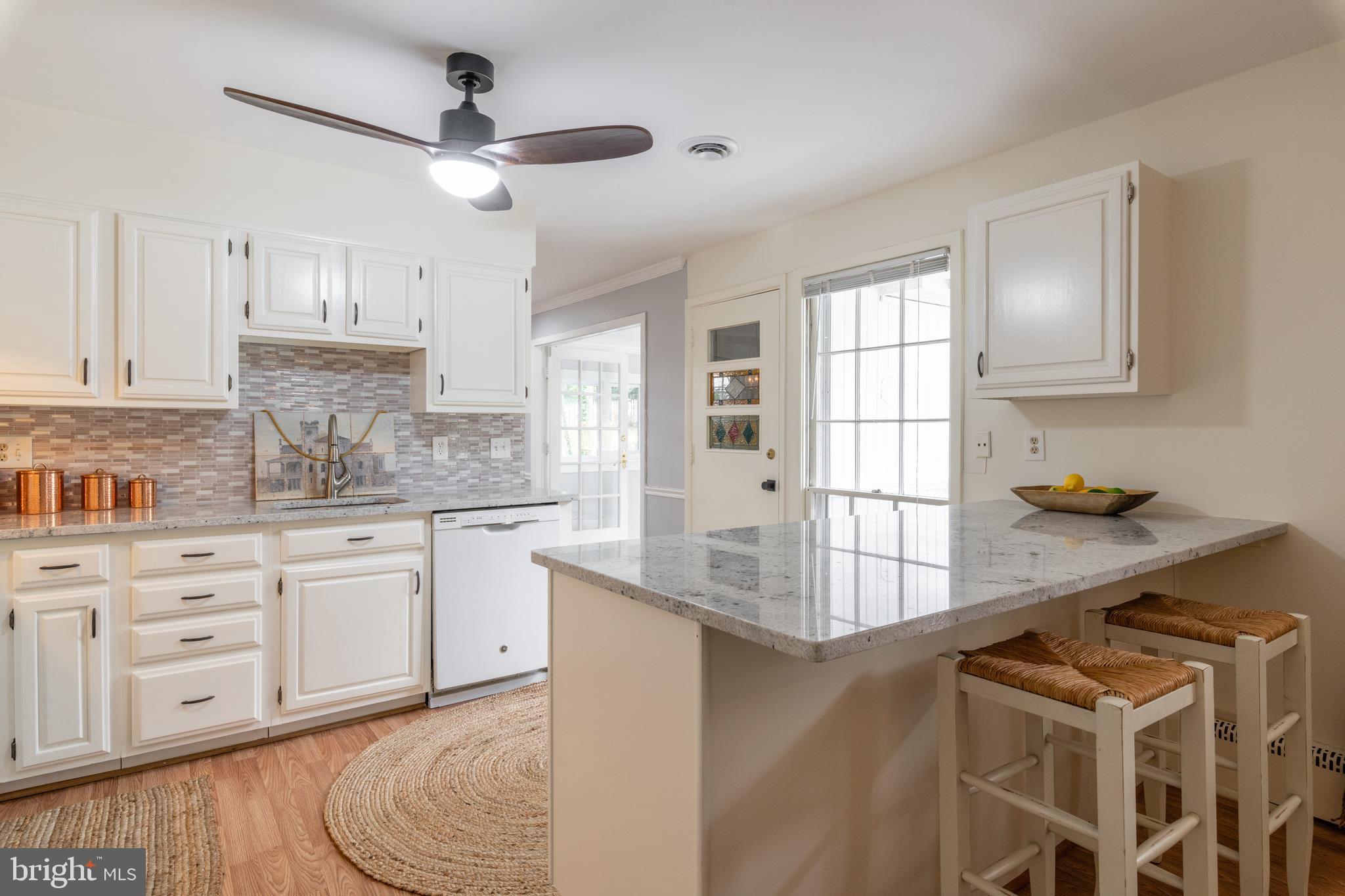 6026 Fort Hunt Road Alexandria, VA 22307 - Photo 5 of 49 Gallery Image 5