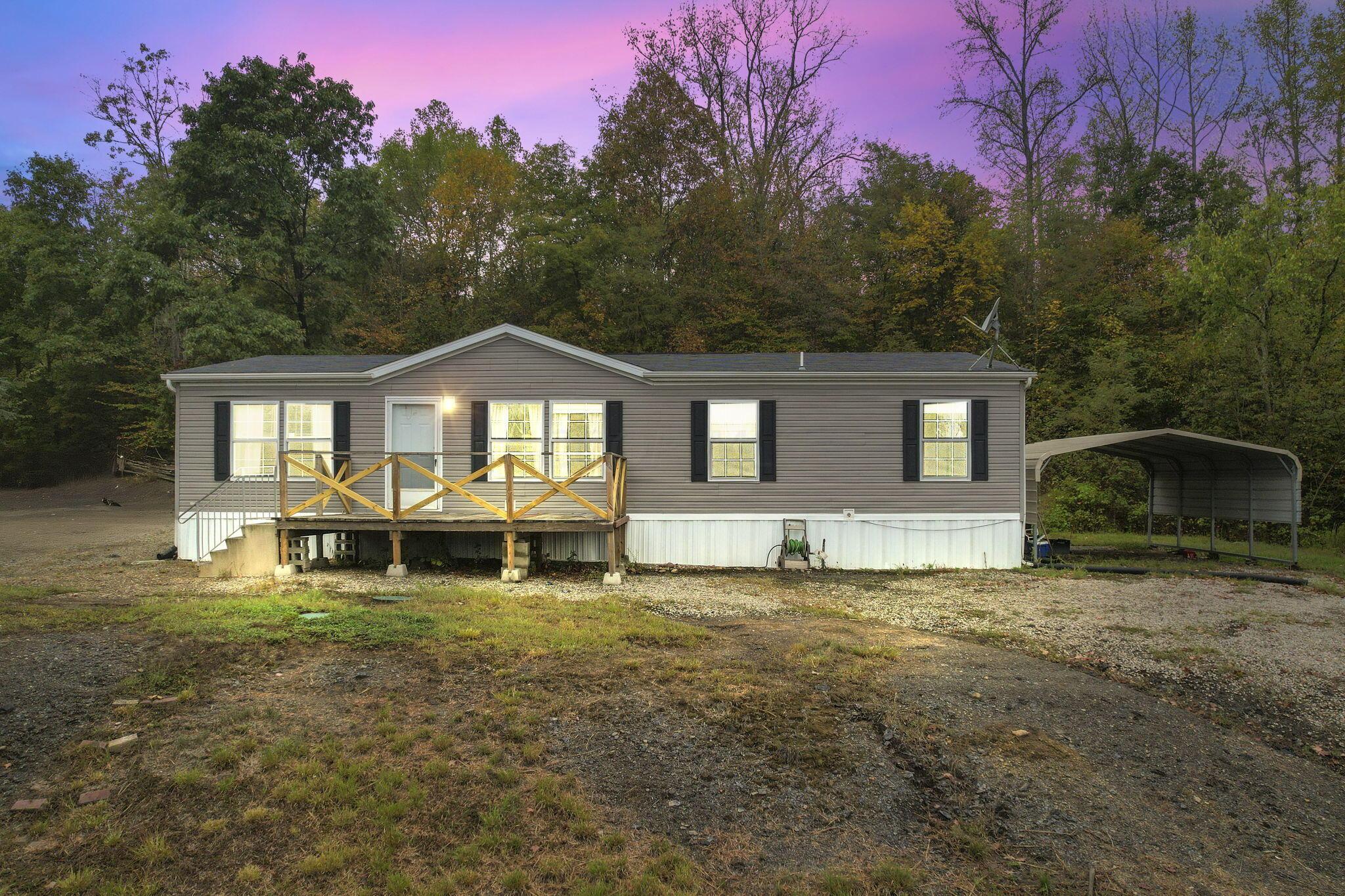 4015 Leffler Road Roseville, OH 43777 - Photo 2 of 93 Twilight