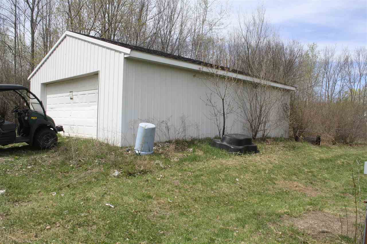9805 Lydell Road Farwell, MI 48622 - Photo 5 of 8 1860678-4.JPG