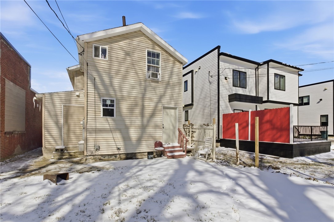 344 Mt Hope Avenue Rochester, NY 14620 - Photo 23 of 24