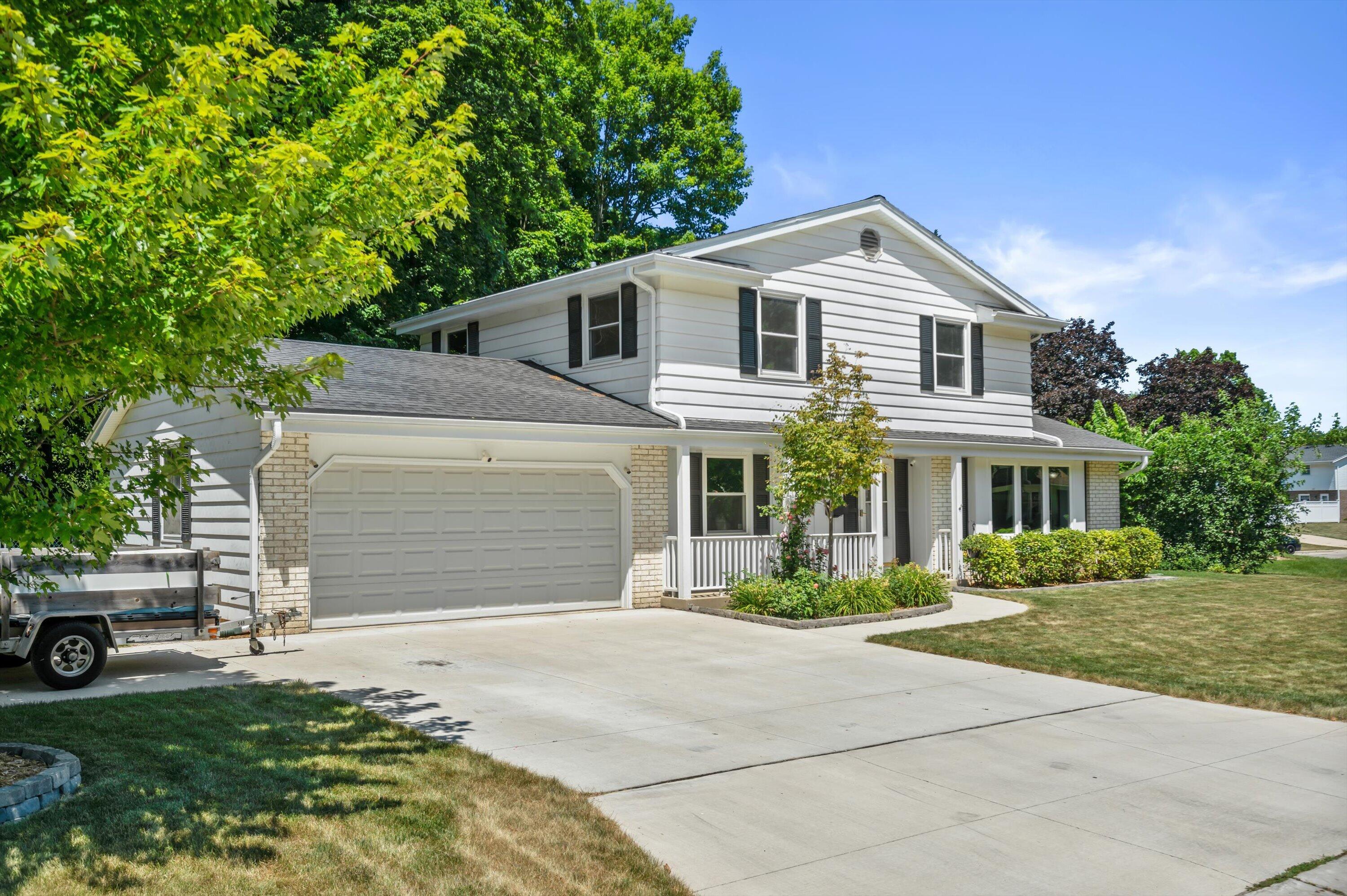 5888 Riverside Drive Greendale, WI 53129 - Photo 3 of 31 02-0009