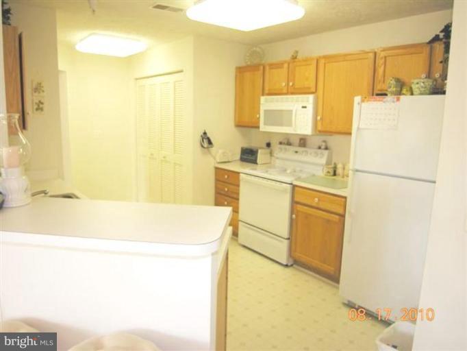 9601 Haven Farm Road, Unit 9601B Perry Hall, MD 21128 - Photo 7 of 15 Kitchen