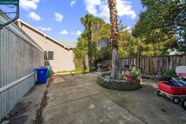 $995,000 | 1401 Bissell Avenue, Richmond, CA 94801