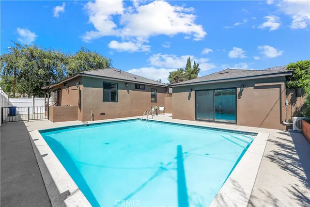 $1,149,000 | 1710 North Oxford Avenue, Pasadena, CA 91104