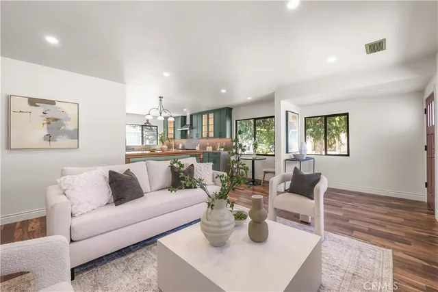 $1,149,000 | 1710 North Oxford Avenue, Pasadena, CA 91104