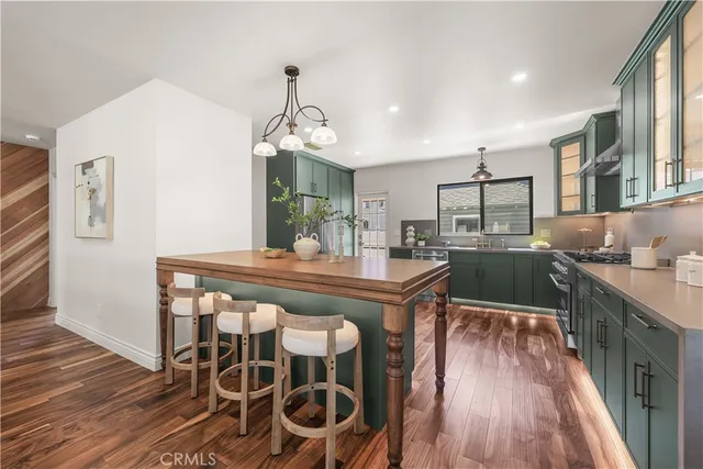 $1,149,000 | 1710 North Oxford Avenue, Pasadena, CA 91104